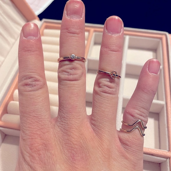 19 (nineteen) Minimalist, dainty rings - Picture 5 of 6